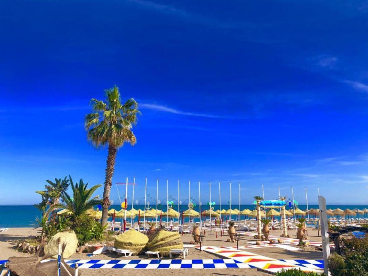 Paris Architecture - Torremolinos Daire Dış mekan fotoğraf